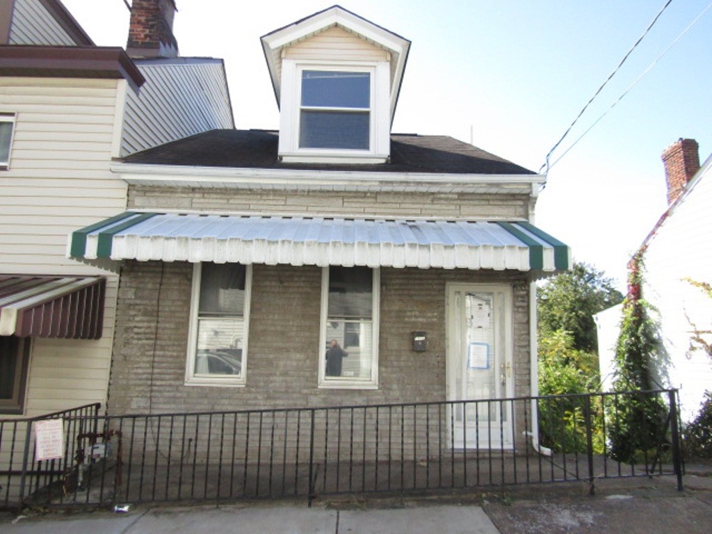 Exterior of 1908 Saint Paul St, Pittsburgh, PA 15203