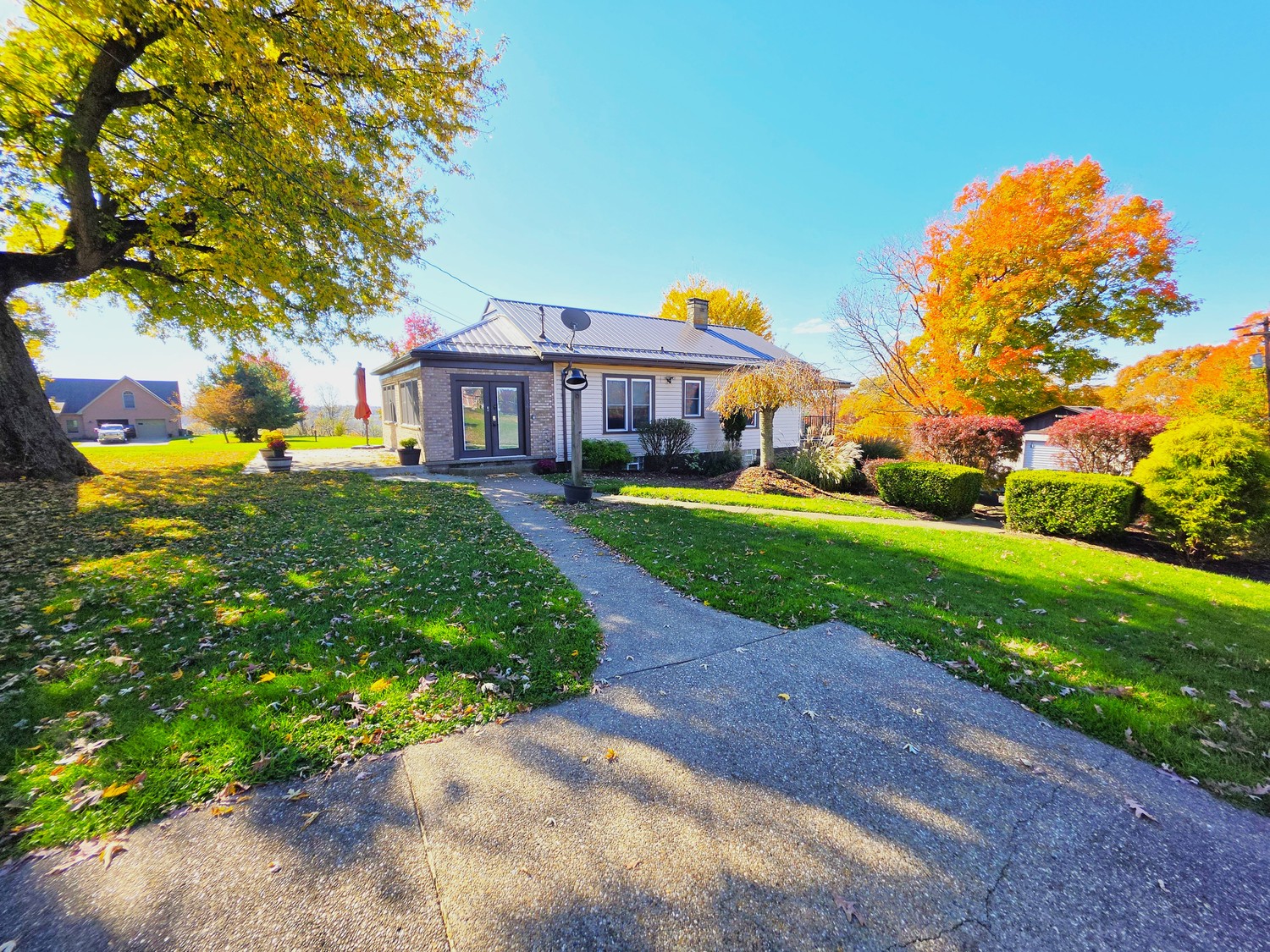 Exterior of 154 E Buffalo Church Road, Washington, PA 15301
