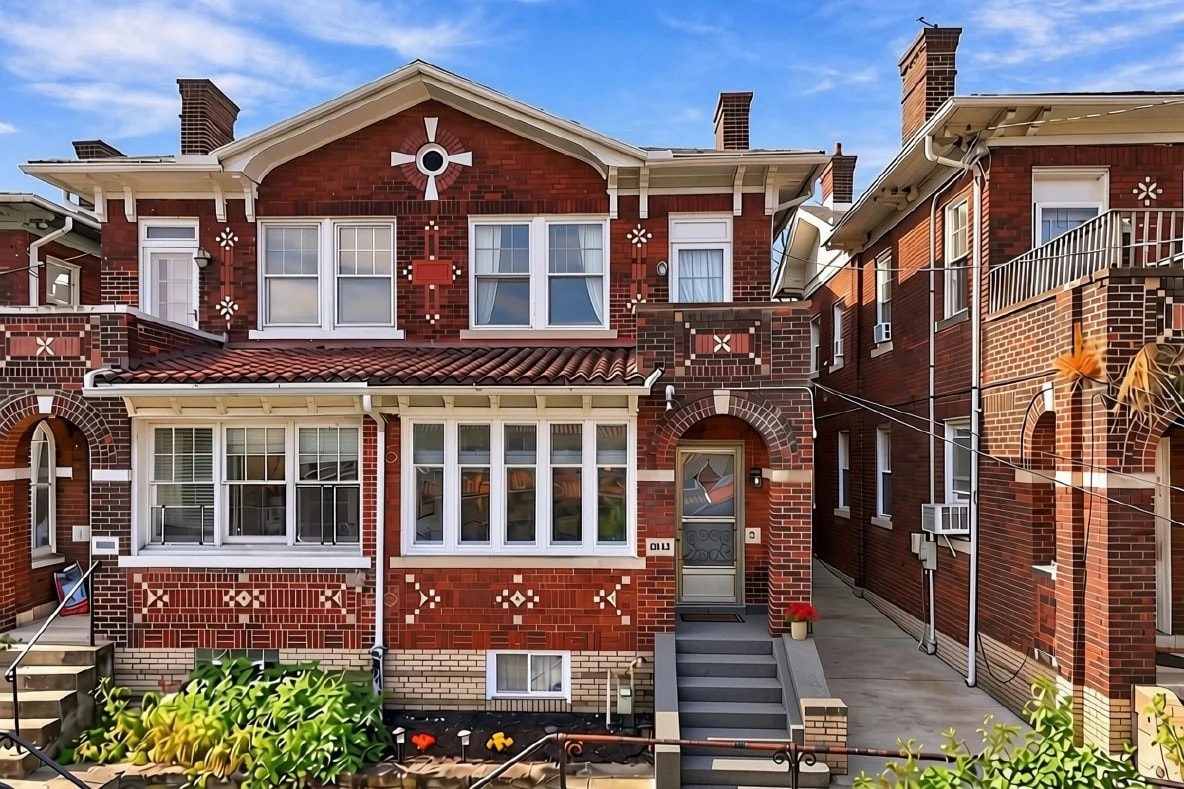 Exterior of 2212 Wightman Street, Pittsburgh, PA 15217