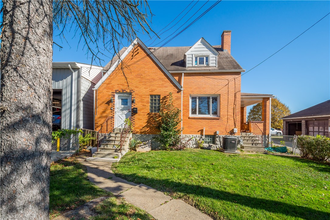 Exterior of 710 1st St, Canonsburg, PA 15317