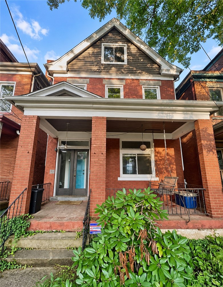 Exterior of 312 West St, Pittsburgh, PA 15221